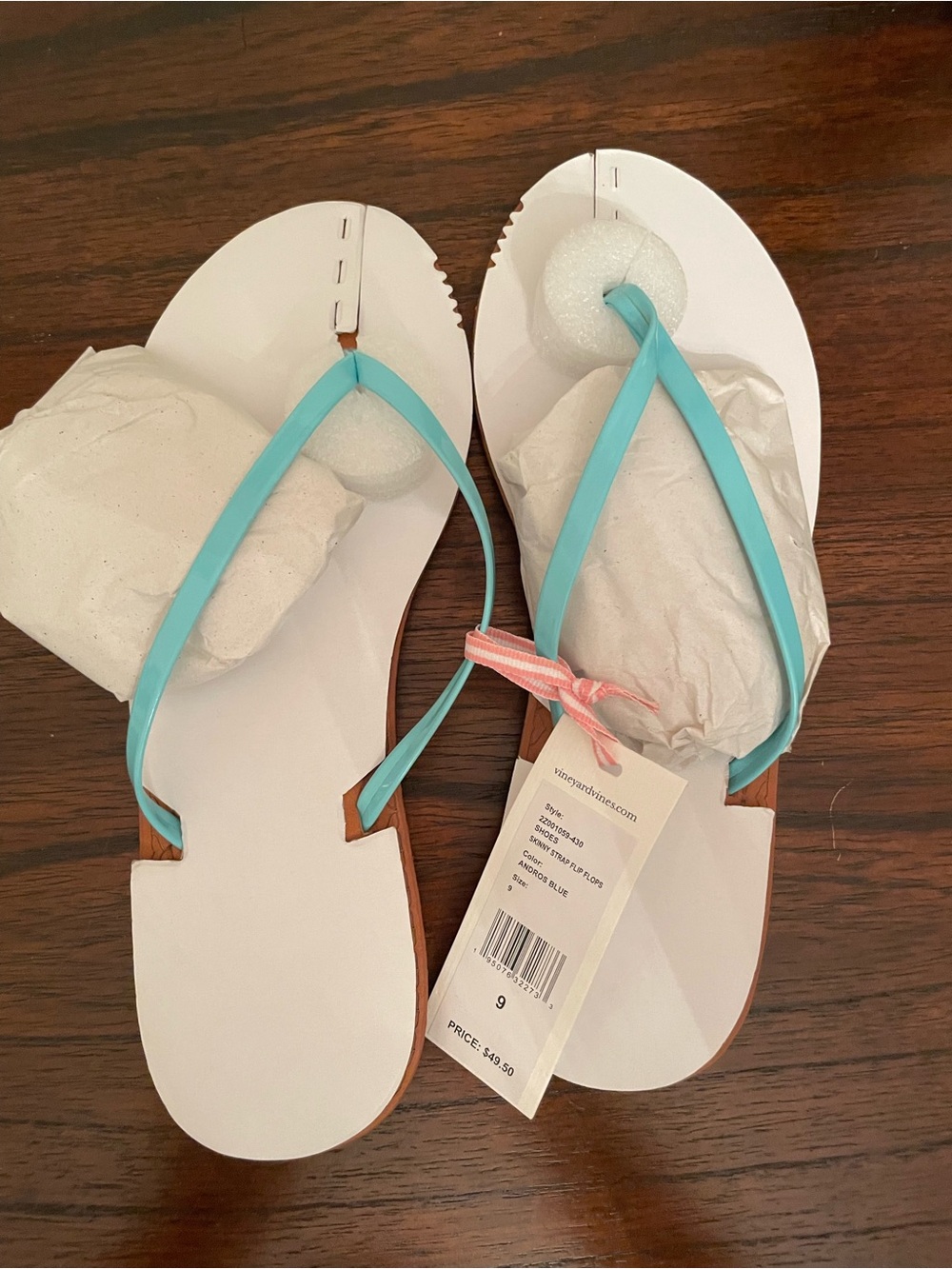 Brand New With Tags Vineyard Vines Skinny Strap Flip Flops Size 9 - Picture 3 of 4